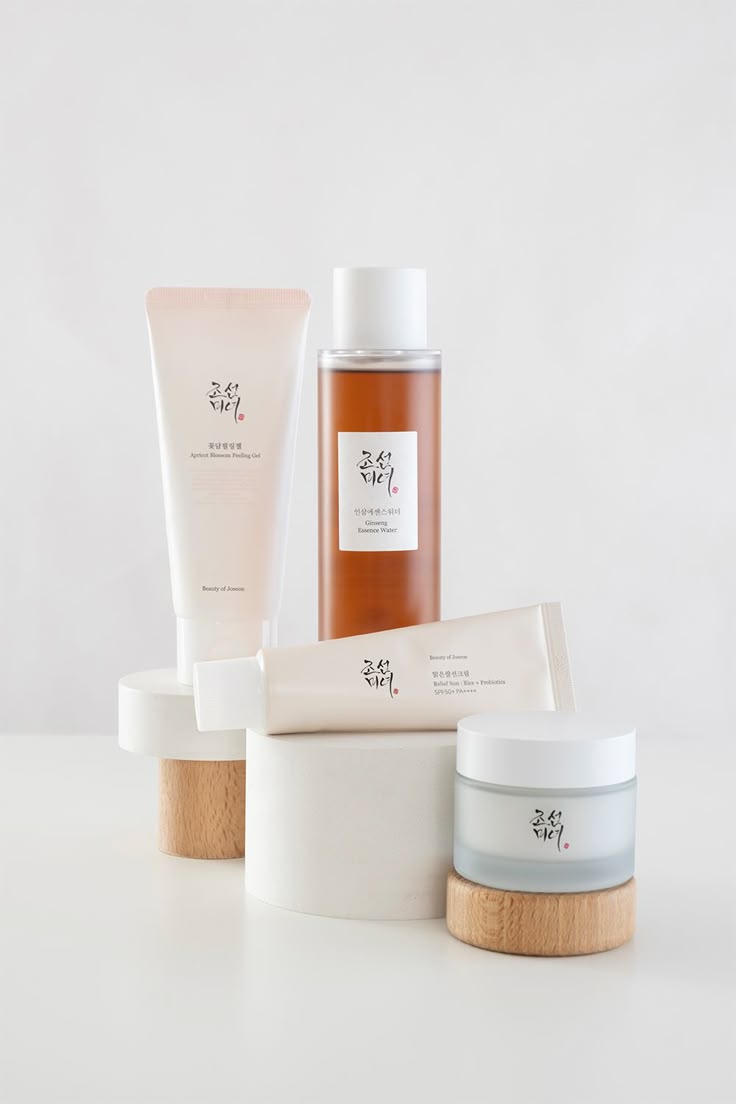 Routine Minimaliste K-Beauty : Les Essentiels pour une Peau Éclatante