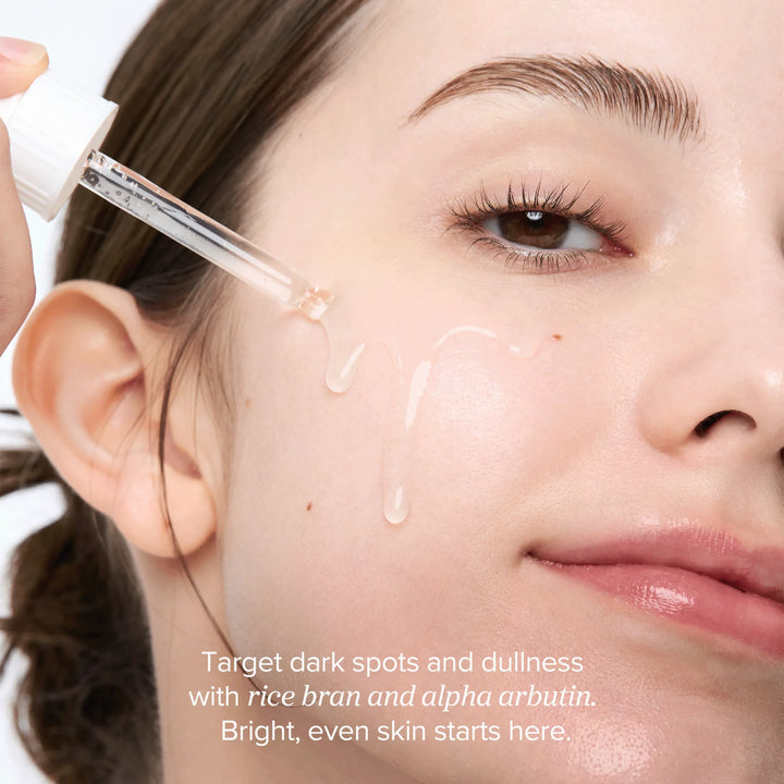 https://cdn.shopify.com/s/files/1/0558/4135/7989/files/glow-deep-serum-rice-alpha-arbutin-4.webp?v=1770617983