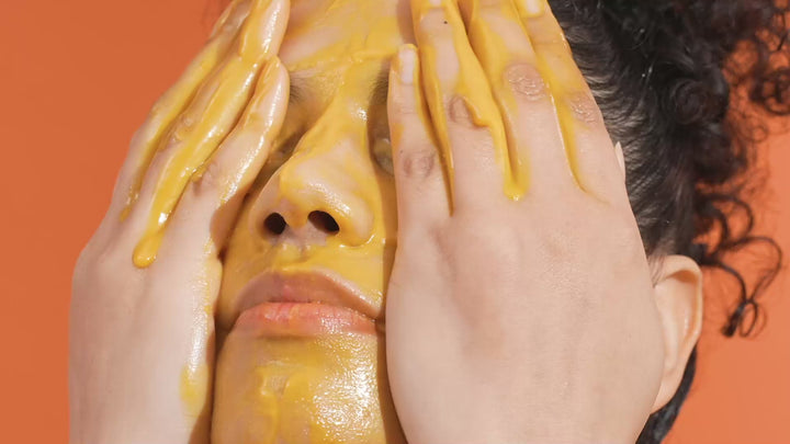 APRILSKIN- Mousse nettoyante contre l'acné au vrai carrotène